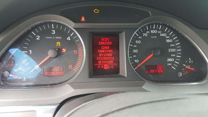 Audi A6 (2004 - 2008)  503000731203 Спидометр (приборный щиток)