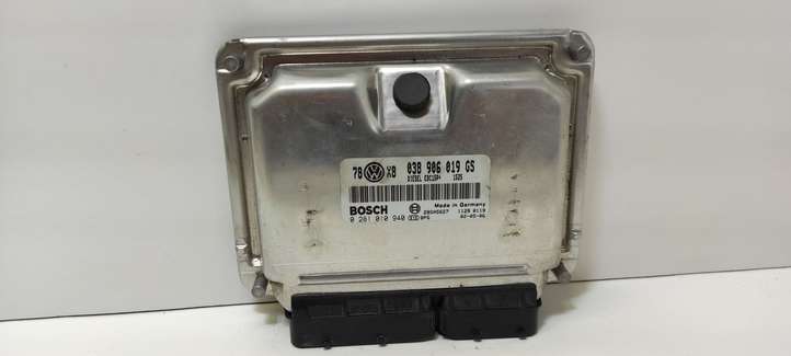 Volkswagen PASSAT B5.5 (2001 - 2005)  038906019GS Блок управления двигателя