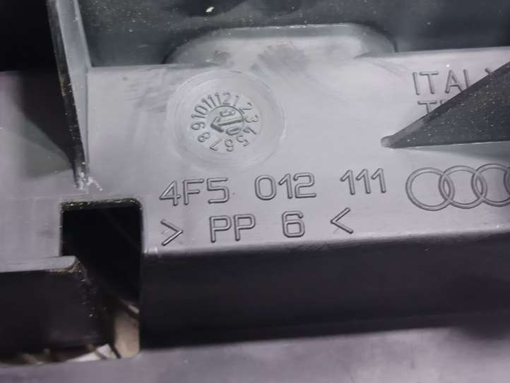 Audi A6 (2004 - 2008)  4F5012111 Ящик для вещей