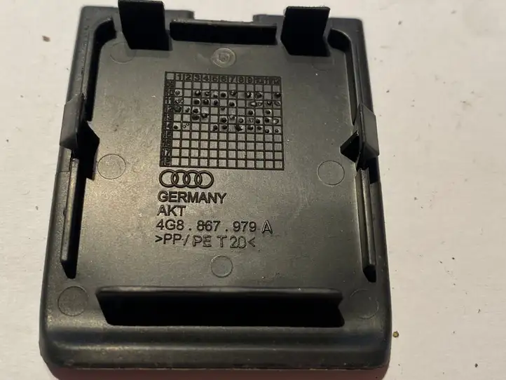 Audi A7 S7 4G (2014 - 2018) 4G8867979A Прочая отделка багажника — фото 3