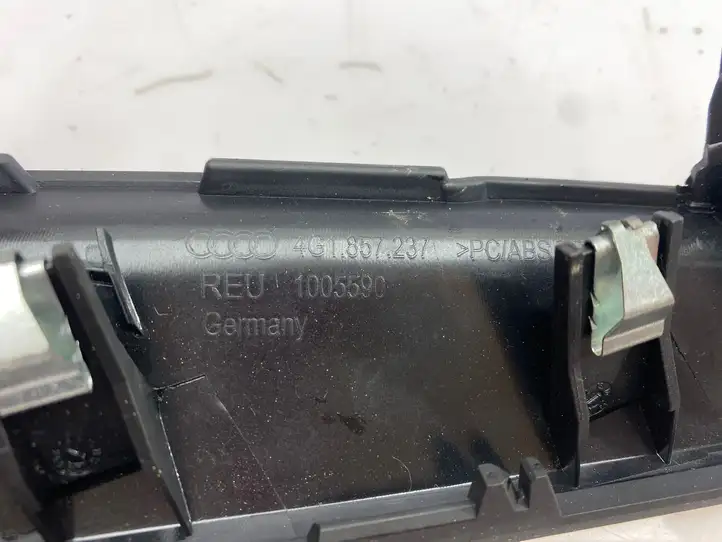 Audi A7 S7 4G (2014 - 2018) 4G1857237 Декоративная планка — фото 3