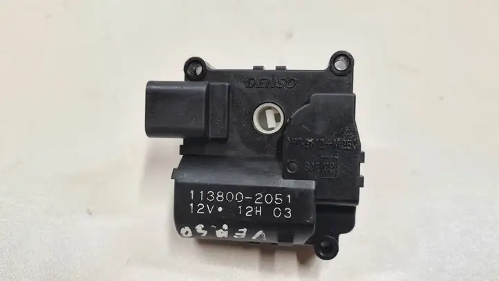 Toyota Corolla Verso E121 (2004 - 2007) 1138002051 Двигатель задвижки потока воздуха — фото 1