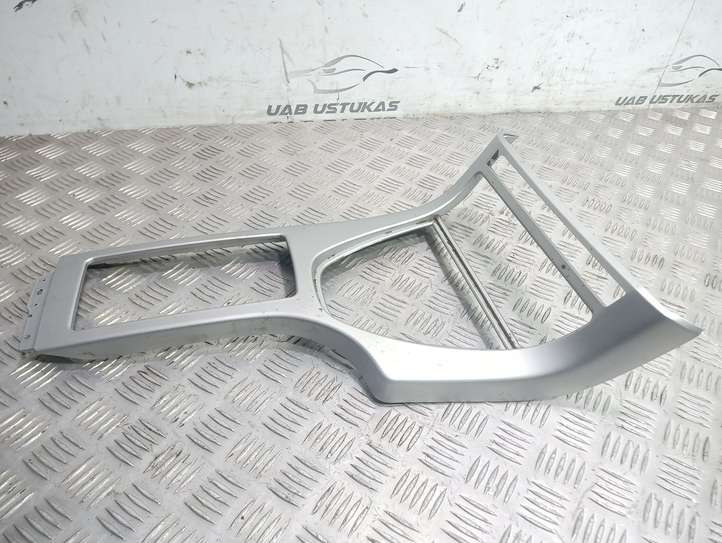 BMW X5 E53 (1999 - 2006)  8268652 Рамка рычага переключения передач