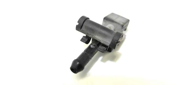 Volkswagen Bora (1998 - 2005)  3B0955985C Распылитель (распылители) оконной жидкости лобового стекла