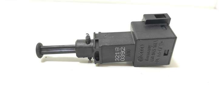 Volkswagen Bora (1998 - 2005)  1J0945511A Датчик тормозной педали