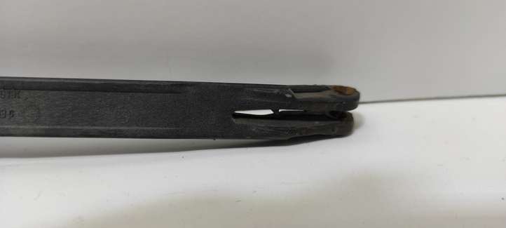 Volkswagen Bora (1998 - 2005)  1J5823593C Ручка капота