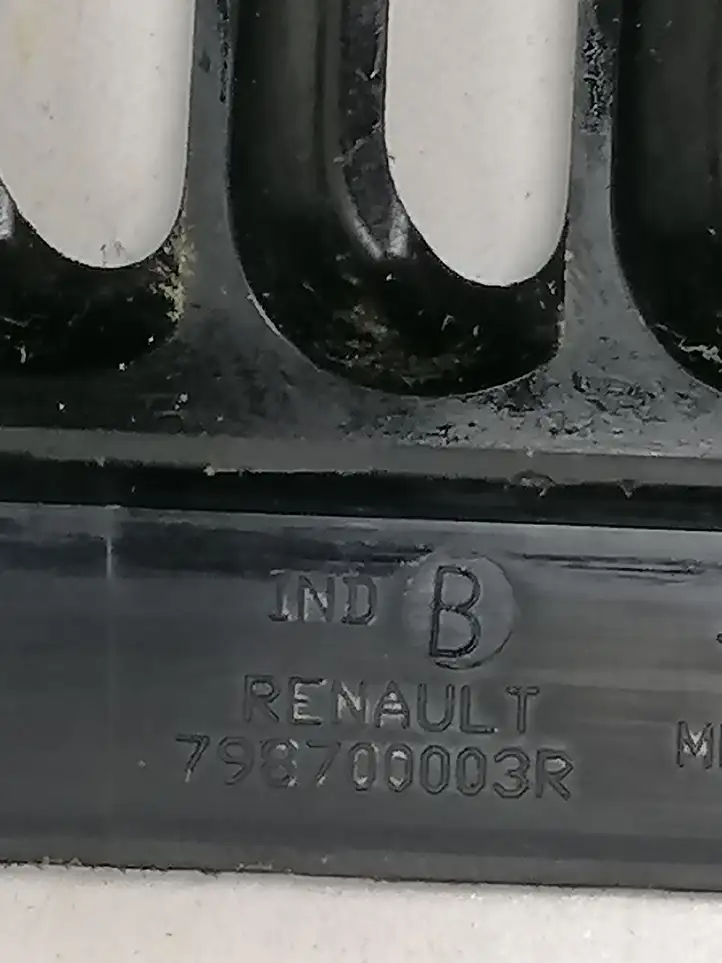 Renault Master III (2010 - ) 798700003R Вентиляционная решетка крыши — фото 2