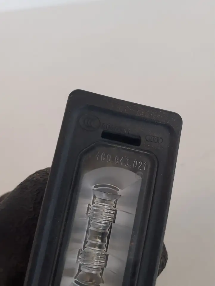 Audi A6 C7 (2011 - 2014) 4G0843021 Подсветка номера — фото 3