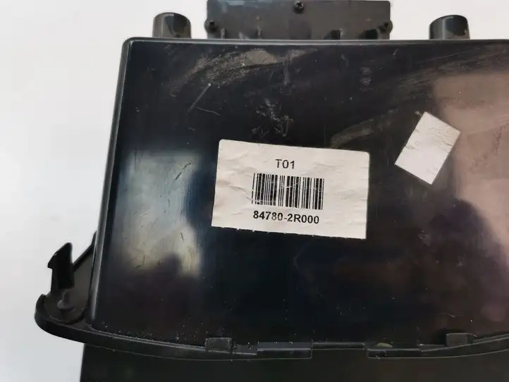 Hyundai i30 (2007 - 2012) 847802R000 Вещевой ящик — фото 4