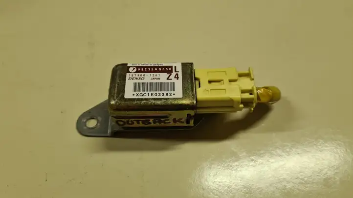 Subaru Outback (2003 - 2007) 98235AG050 Датчик удара SRS — фото 2
