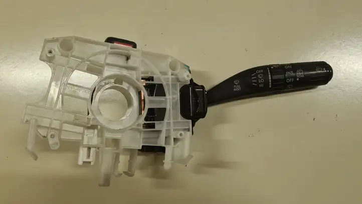 Subaru Outback (2003 - 2007) 83111AG13 Переключатель стеклоочистителей — фото 1