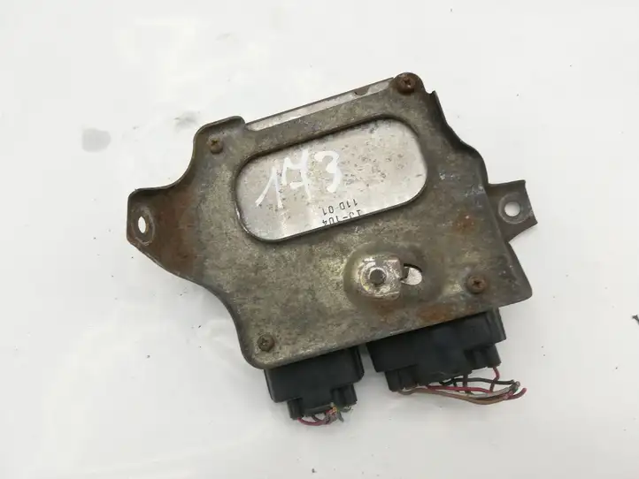 Toyota Avensis Verso (2001 - 2004) 8987120030 Блок управления форсунками — фото 2