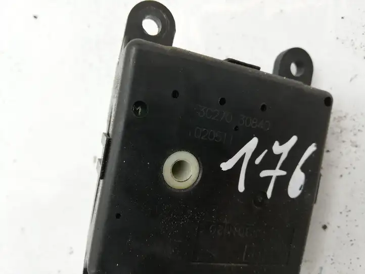 Nissan Primera (2001 - 2008) 3C27030840 Двигатель задвижки потока воздуха — фото 3