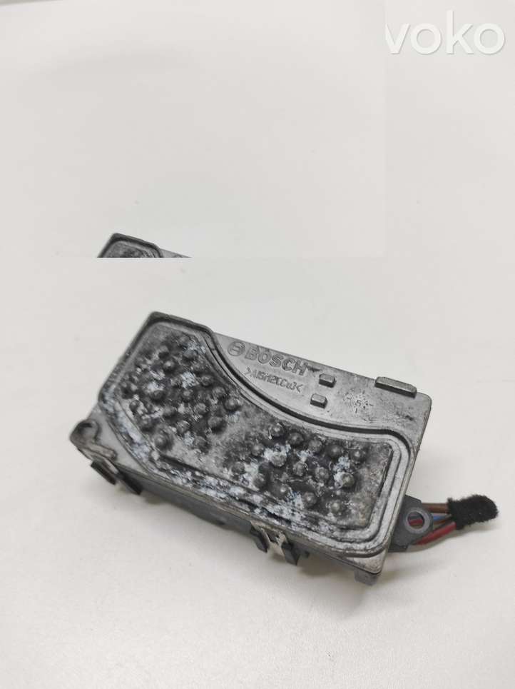 Audi A6 (2004 - 2008)  4F0820521A Реостат вентилятора печки