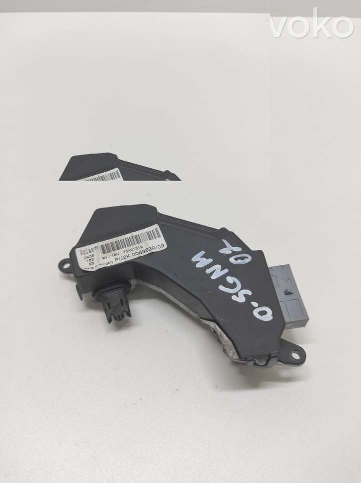 Opel Signum (2002 - 2008)  73421312 Реостат вентилятора печки