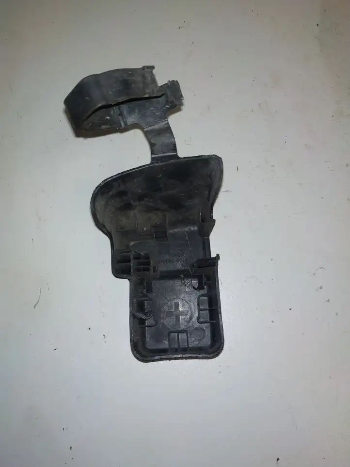 Toyota Corolla Verso E121 (2004 - 2007) 7134340230 Плюсовой провод аккумулятора — фото 2