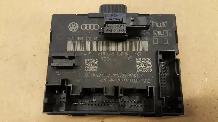 Audi A4 S4 B8 8K (2007 - 2011) 8T0959792N Блок управления дверью — фото 1