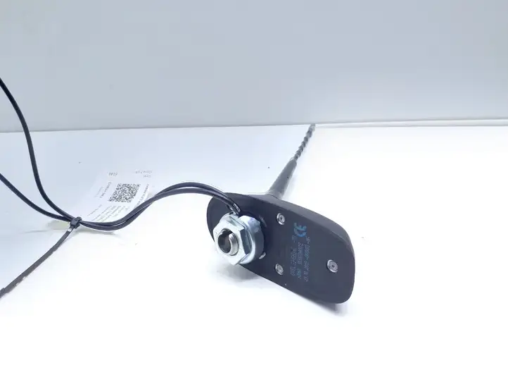 Opel Corsa F (2019 - ) 920204072 GPS антенна — фото 2