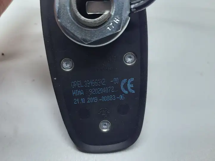 Opel Corsa F (2019 - ) 920204072 GPS антенна — фото 4