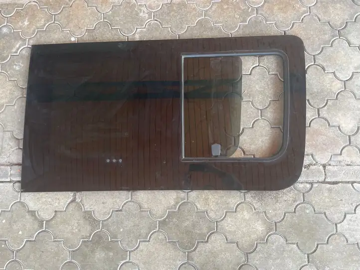 Hyundai H-1, Starex, Satellite (2007 - 2013) Стекло раздвижной двери — фото 1