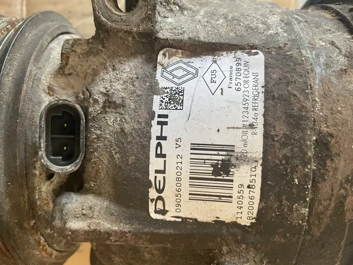 Renault Master II (2004 - 2010) 8200678510 Компрессор (насос) кондиционера воздуха — фото 5