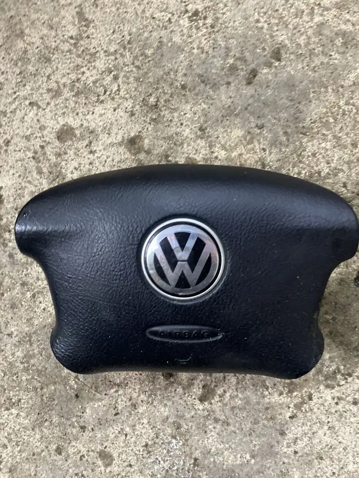 Volkswagen PASSAT B5.5 (2001 - 2005) Подушка безопасности руля — фото 1