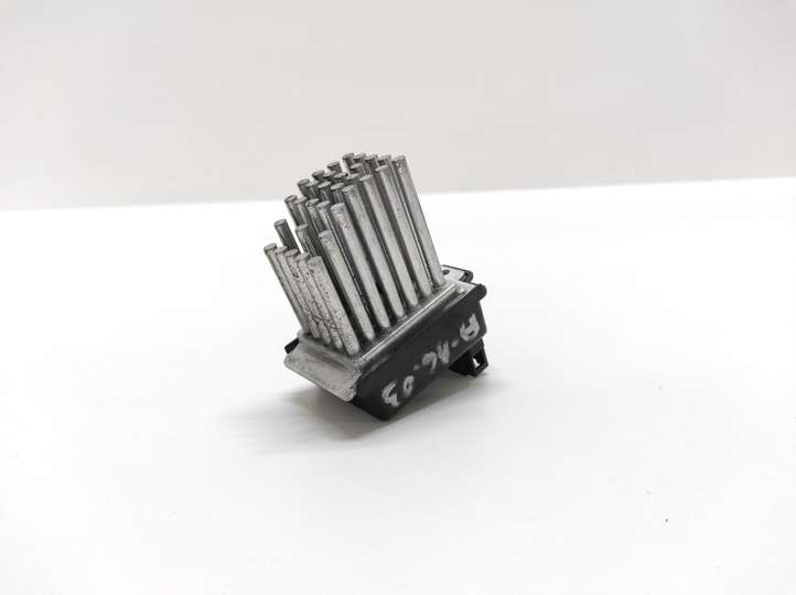 Audi A6 (1997 - 2001)  4B0820521 Реостат вентилятора печки