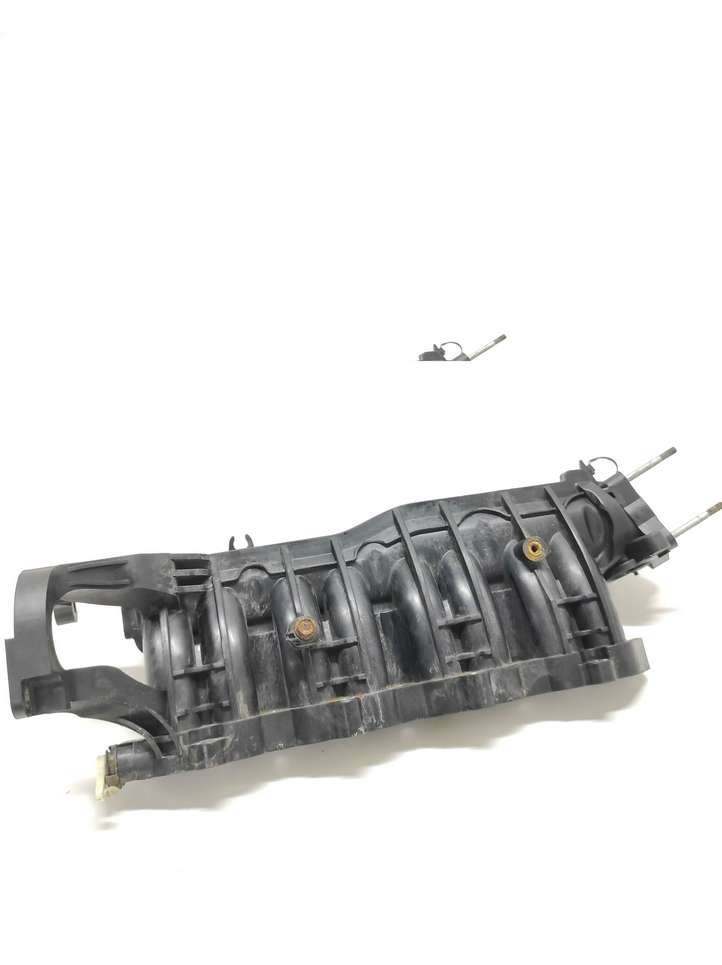 Hyundai i30 (2007 - 2012)  205031 Впускной коллектор