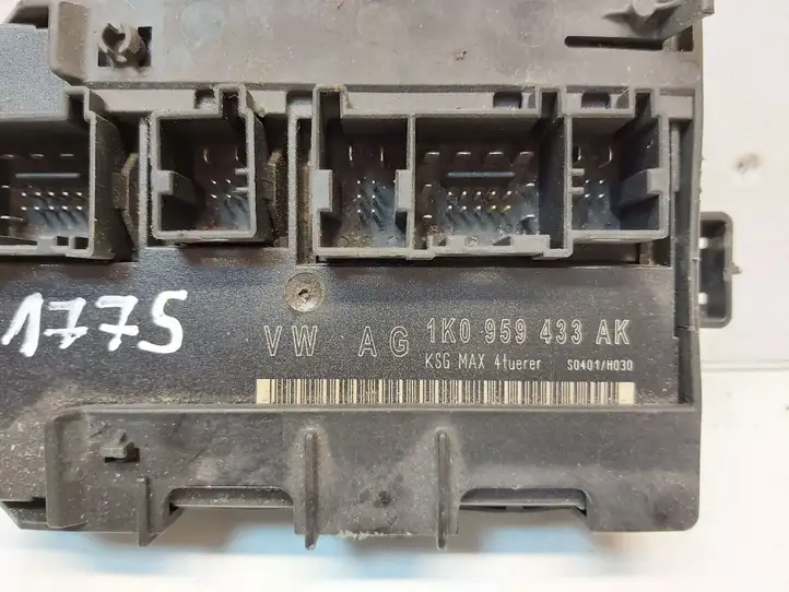 Volkswagen PASSAT B6 (2005 - 2010) 1K0959433AK Модуль комфорта — фото 3