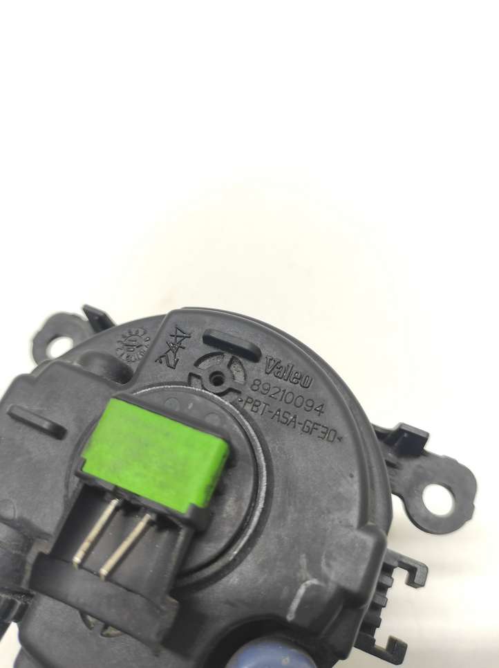 Ford C-Max (2010 - 2015)  89210094 Передняя противотуманная фара