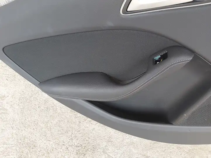 Mercedes-Benz B-class W246 (2014 - 2018) A2467300100 Обшивка задней двери — фото 3