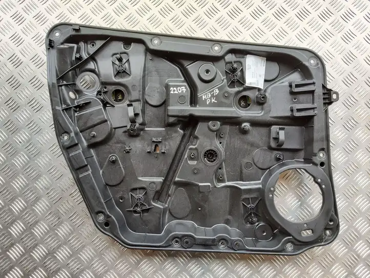 Mercedes-Benz B-class W246 (2014 - 2018) A2468200502 Стеклоподъемник передней двери (без мотора) — фото 1