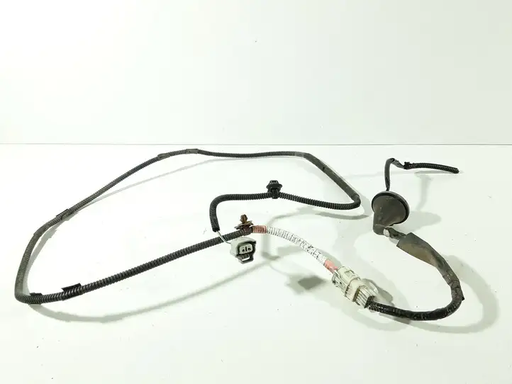 Toyota Yaris (2009 - 2012) Проводка задних фонарей — фото 2