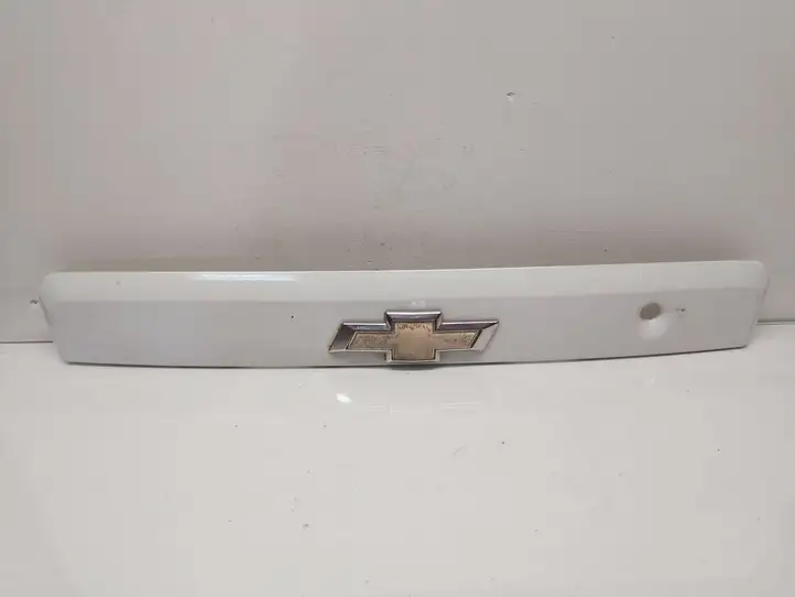 Chevrolet Captiva (2011 - 2013) 20921280 Подсветка номера — фото 1
