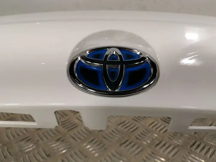 Toyota C-HR I (2016 - 2022) Прочая отделка багажника — фото 2