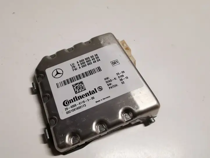Mercedes-Benz E W212 (2009 - 2016) A0009050038 Камера в лобовом стекле — фото 3