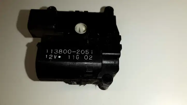 Toyota Avensis T250 (2006 - 2009) 1138002051 Двигатель задвижки потока воздуха — фото 1