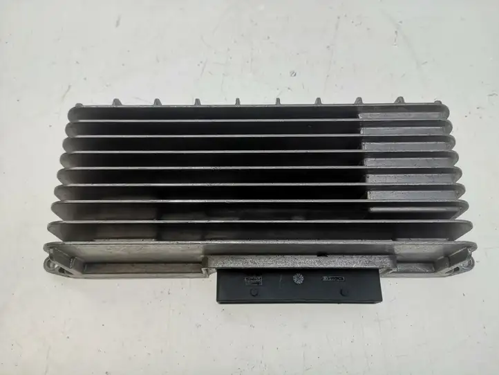 Audi A5 8T 8F (2007 - 2011) 8T0035223AB Усилитель звука — фото 1