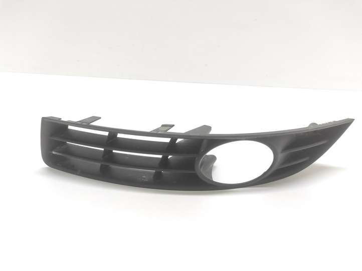 Volkswagen PASSAT B6 (2005 - 2010)  3C0853665A Декоративная решётка противотуманной фары