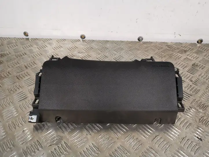 Subaru XV I (2011 - 2018) Коленная подушка безопасности — фото 1