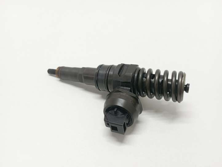 Audi A4 (2000 - 2006)  038130073AK Жиклер (жиклеры) (форсунка (форсунки)