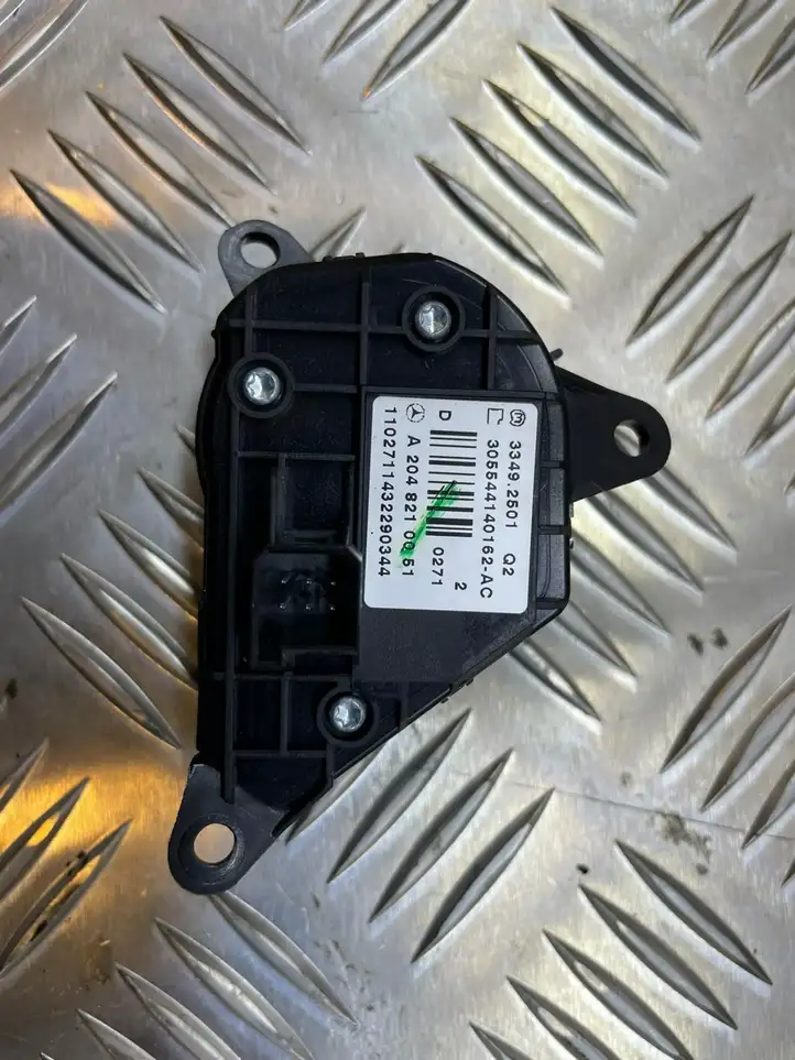 Mercedes-Benz E W212 (2009 - 2016) A2048210051 Кнопки на рулевом колесе — фото 2
