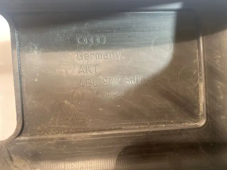 Audi A6 S6 C5 4B (2001 - 2004) 4B0972807 Прочие детали салона — фото 4