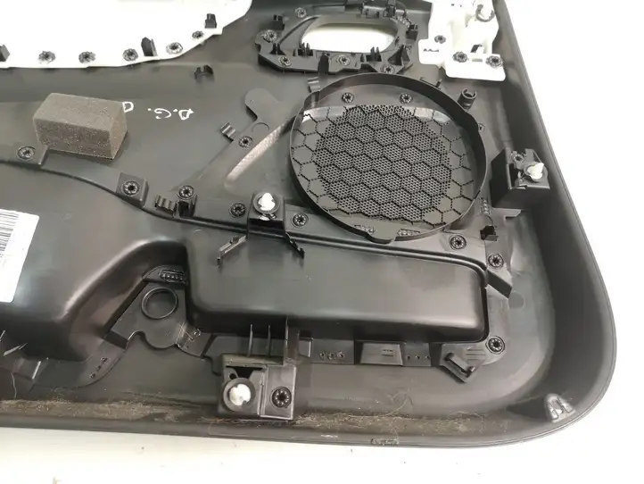 Citroen C4 Grand Picasso (2013 - 2016) 96767326AYC Обшивка задней двери — фото 6