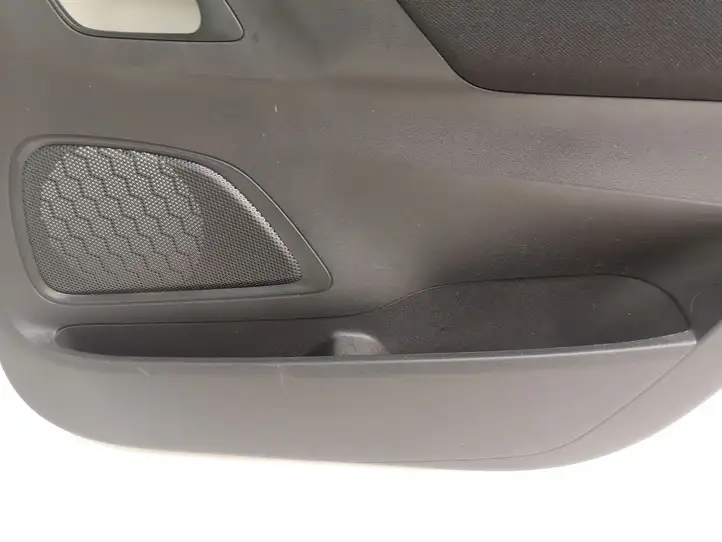 Citroen C4 Grand Picasso (2013 - 2016) 96767326AYC Обшивка задней двери — фото 8