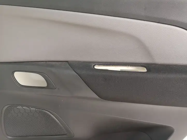 Citroen C4 Grand Picasso (2013 - 2016) 96767326AYC Обшивка задней двери — фото 9