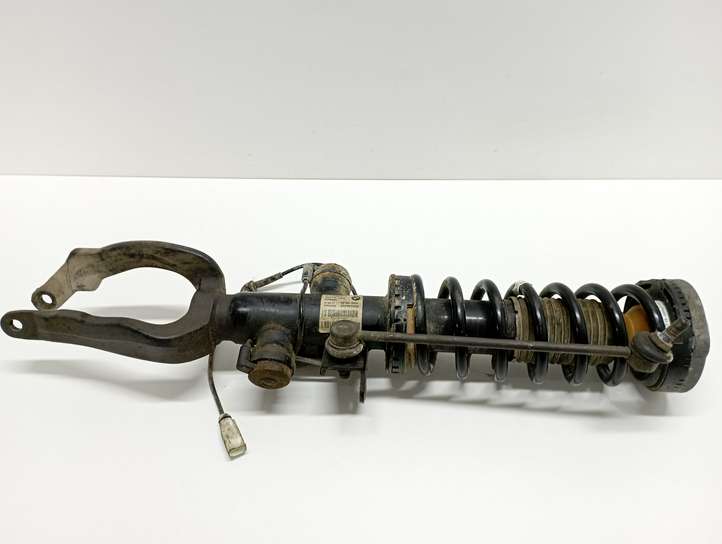BMW 7 F01 F02 F03 F04 (2008 - 2016)  10541310006303 Передний амортизатор с пружиной