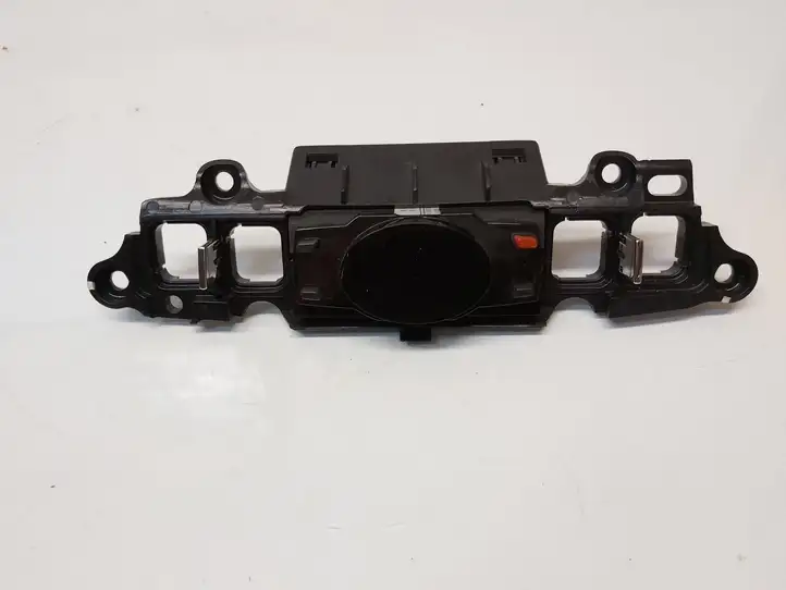 Chevrolet Captiva (2011 - 2013) Часы — фото 1