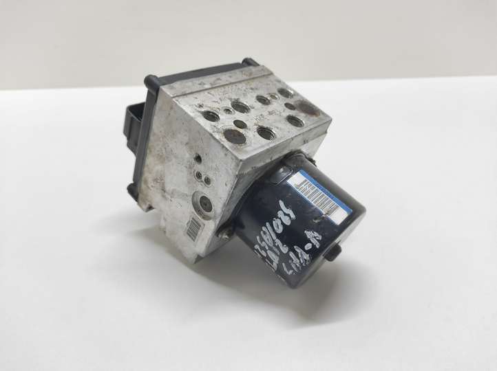 Volkswagen PASSAT B6 (2005 - 2010)  3C0614095P Блок ABS