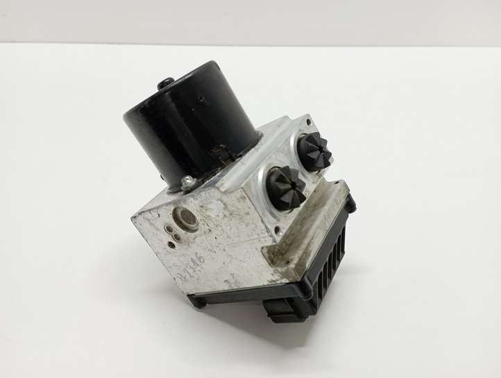 Volkswagen PASSAT B6 (2005 - 2010)  3C0614095P Блок ABS